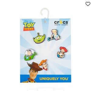 TOY STORY 5 PACK
Jibbitz™ Charms for Crocs